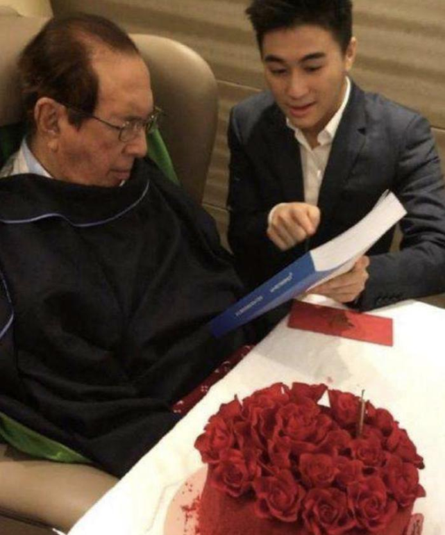 星竞威武冲刺美股“中国电竞第一股”：何猷君是大股东，两年亏损近两千万美元